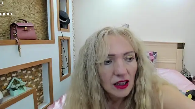 TrueFoxyyy online show from 8, 3, 2025