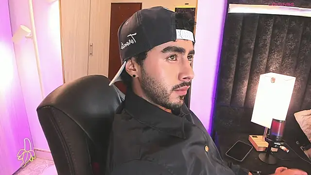 ItsMeEros online show from 12, 4, 2026