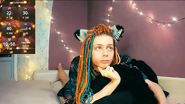 Littlepinkcat online show from 20, 12, 2024