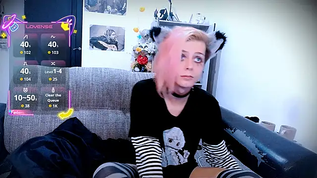 Littlepinkcat online show from 30, 9, 2025