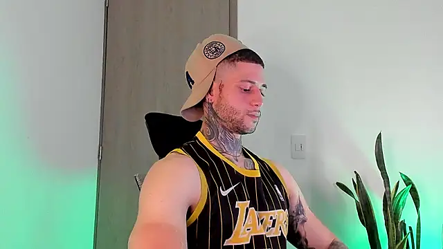  jamesleandros1 online show from 8, 3, 2026