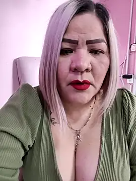 Dalessa Bigtits online show from 17, 4, 2026