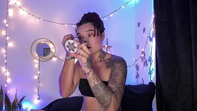 Eva Lee  online show from 13, 2, 2025