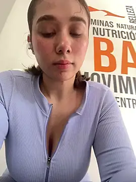 Foxxy222  online show from 26, 5, 2026