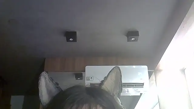 Skinny-Kitten online show from 5, 3, 2026