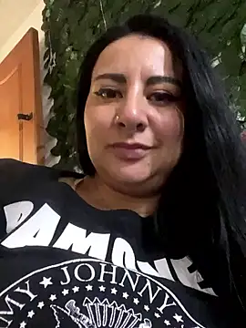 Snapshot of Abril_Luv chatting on 14, 2, 2025 Abril Luv online show from 14, 2, 2025