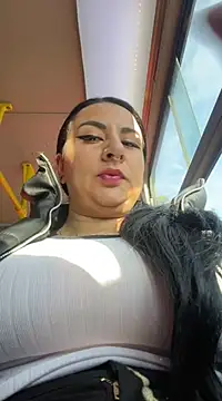 Snapshot of Abril_Luv chatting on 19, 2, 2025 Abril Luv online show from 19, 2, 2025