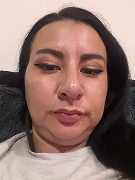 Snapshot of Abril_Luv chatting on 5, 3, 2025 Abril Luv online show from 5, 3, 2025