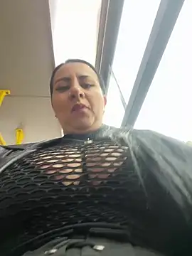 Snapshot of Abril_Luv chatting on 6, 3, 2025 Abril Luv online show from 6, 3, 2025