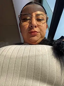 Snapshot of Abril_Luv chatting on 11, 3, 2025 Abril Luv online show from 11, 3, 2025