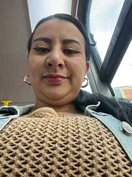 Snapshot of Abril_Luv chatting on 18, 3, 2025 Abril Luv online show from 18, 3, 2025