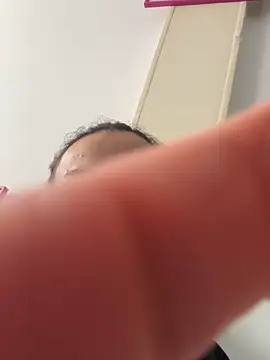 Abril Luv online show from 28, 3, 2026