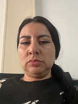 Snapshot of Abril_Luv chatting on 25, 4, 2026 Abril Luv online show from 25, 4, 2026