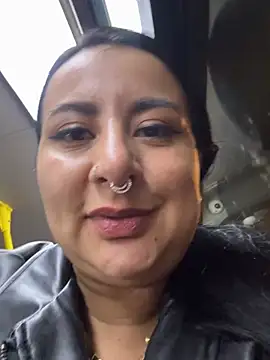 Snapshot of Abril_Luv chatting on 12, 6, 2026 Abril Luv online show from 12, 6, 2026