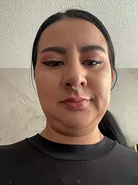 Snapshot of Abril_Luv chatting on 3, 7, 2026 Abril Luv online show from 3, 7, 2026