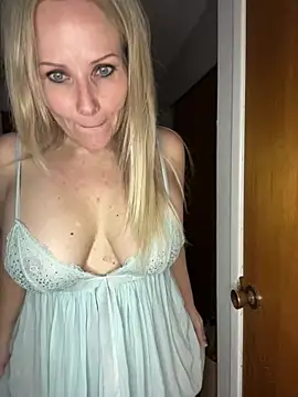 Sexual Lovable Doll online show from 23, 3, 2025