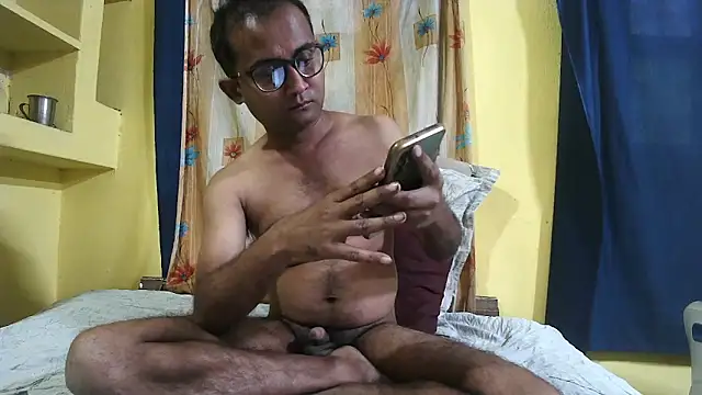 Cute boy2000 online show from 20, 12, 2024