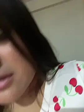 Snapshot of LuceroRm chatting on 5, 3, 2026 LuceroRm online show from 5, 3, 2026