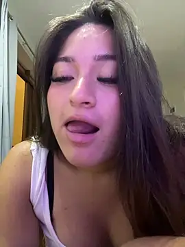 Snapshot of LuceroRm chatting on 28, 3, 2026 LuceroRm online show from 28, 3, 2026