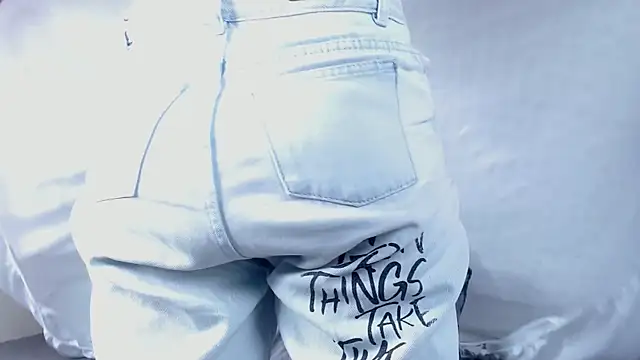 EmmaWilliamss online show from 17, 1, 2026