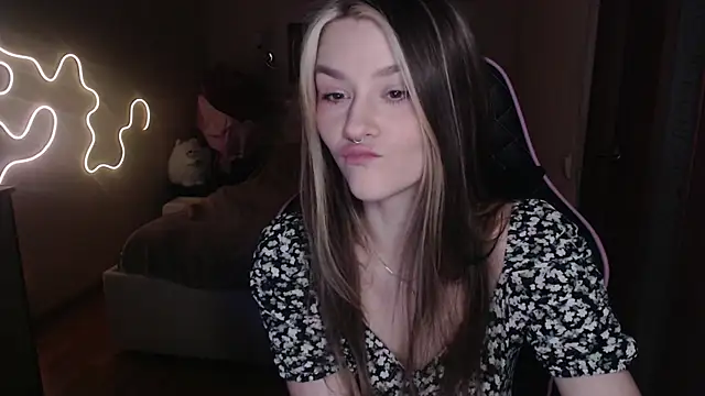 Snapshot of jeann_elsaa chatting on 1, 2, 2025 jeann elsaa online show from 1, 2, 2025