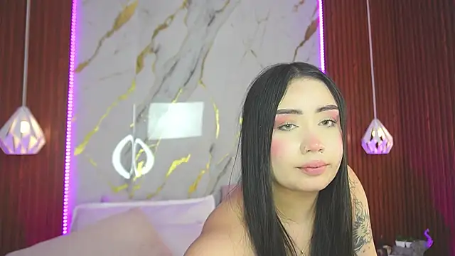 haylie  online show from 18, 12, 2024