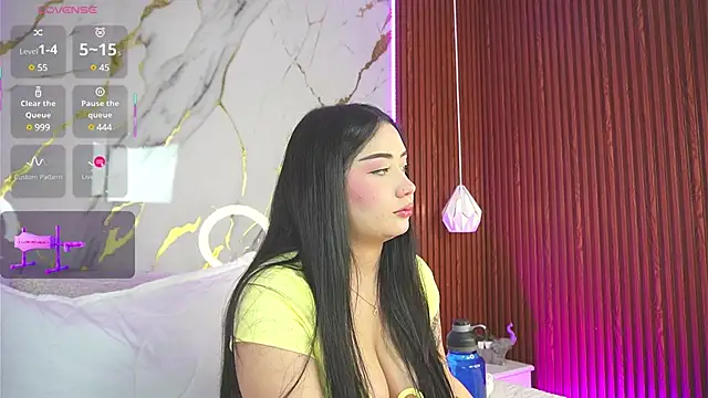 haylie  online show from 24, 2, 2025