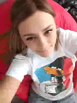 Snapshot of KrissSexi chatting on 9, 2, 2025 KrissSexi online show from 9, 2, 2025