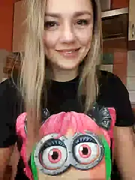 Snapshot of KrissSexi chatting on 9, 2, 2025 KrissSexi online show from 9, 2, 2025