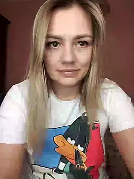 Snapshot of KrissSexi chatting on 18, 2, 2025 KrissSexi online show from 18, 2, 2025