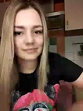 Snapshot of KrissSexi chatting on 22, 2, 2025 KrissSexi online show from 22, 2, 2025