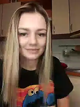 Snapshot of KrissSexi chatting on 25, 2, 2025 KrissSexi online show from 25, 2, 2025