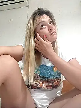 Snapshot of KrissSexi chatting on 1, 10, 2025 KrissSexi online show from 1, 10, 2025
