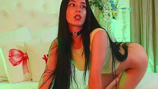 AmeliaJune online show from 30, 4, 2026