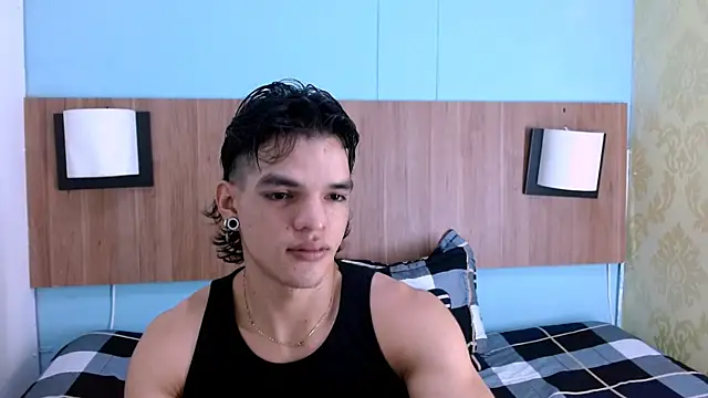 Snapshot of AlbertBernal69 chatting on 15, 1, 2025 AlbertBernal69 online show from 15, 1, 2025