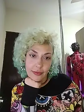 Snapshot of MariLouM chatting on 6, 7, 2026 MariLouM online show from 6, 7, 2026