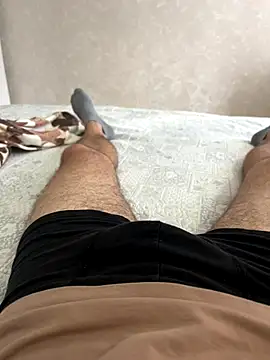 Snapshot of mihaixxx1 chatting on 13, 11, 2025 mihaixxx1 online show from 13, 11, 2025