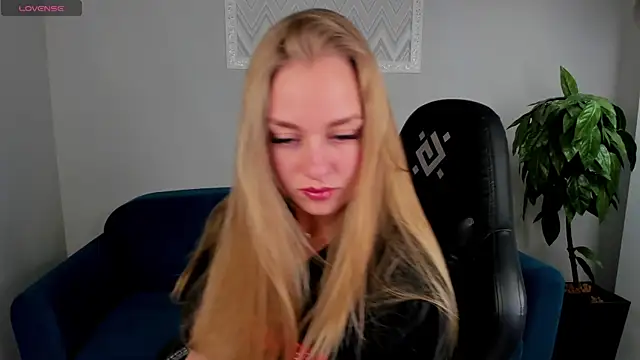 Snapshot of Barbie_Lis chatting on 19, 3, 2025 Barbie Lis online show from 19, 3, 2025