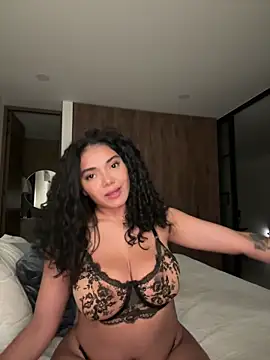 Mariecurl online show from 6, 2, 2025