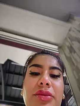 Insane Issa online show from 2, 3, 2025