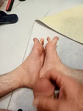 Hardapple01 online show from 26, 3, 2026