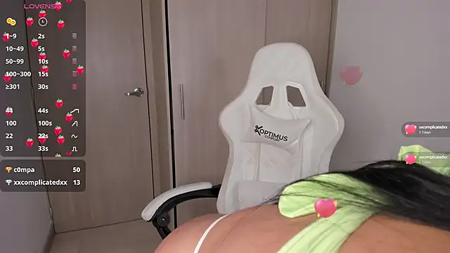 Snapshot of Channel-kox chatting on 8, 2, 2025 Channel-kox online show from 8, 2, 2025