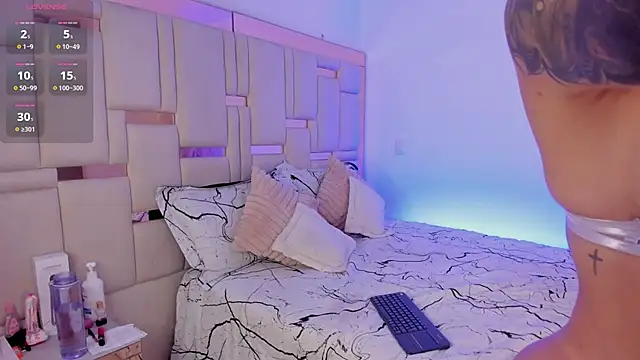 Snapshot of Channel-kox chatting on 29, 10, 2025 Channel-kox online show from 29, 10, 2025