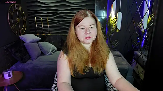 Snapshot of Mrs_Emilia chatting on 15, 12, 2024 Mrs Emilia online show from 15, 12, 2024