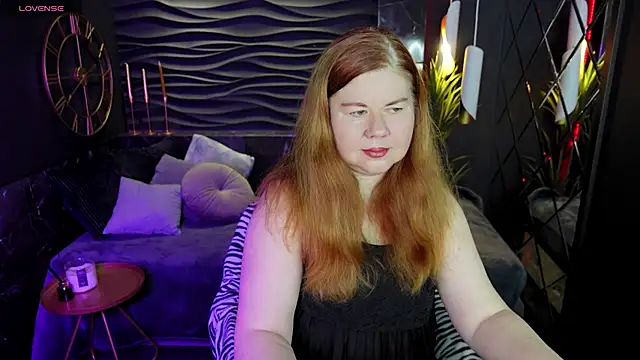 Snapshot of Mrs_Emilia chatting on 16, 12, 2024 Mrs Emilia online show from 16, 12, 2024