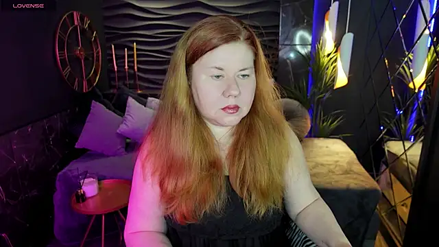 Snapshot of Mrs_Emilia chatting on 22, 12, 2024 Mrs Emilia online show from 22, 12, 2024