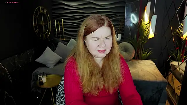 Snapshot of Mrs_Emilia chatting on 24, 12, 2024 Mrs Emilia online show from 24, 12, 2024