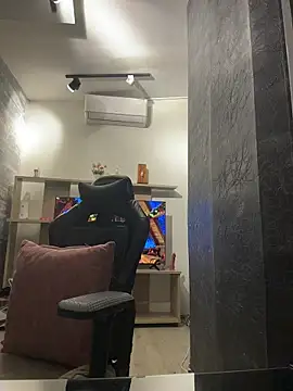 LunaBaker-1 online show from 13, 12, 2025