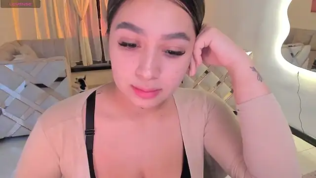 LunaBaker-1 online show from 14, 2, 2026