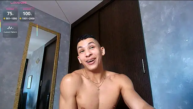Snapshot of liuscast22 chatting on 5, 10, 2025 liuscast22 online show from 5, 10, 2025